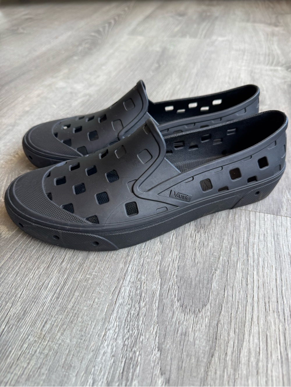 Vans Slip-On Mule TRK Black — men’s size 9.